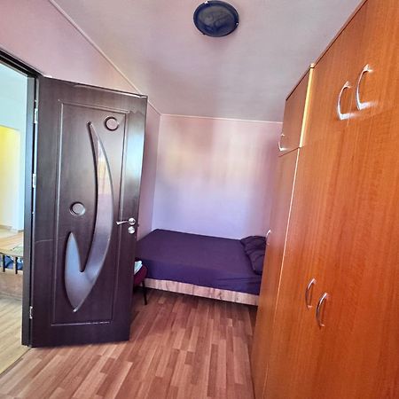 Cozy Apartments Bacau Bagian luar foto